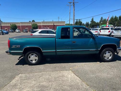 Green 1997 GMC Sierra 1500 SL Extended Cab