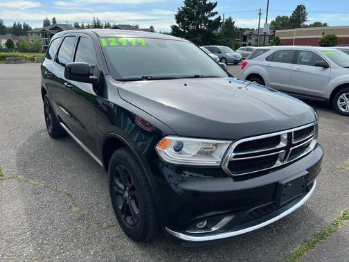Black 2018 Dodge Durango SXT