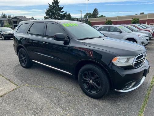 Black 2018 Dodge Durango SXT