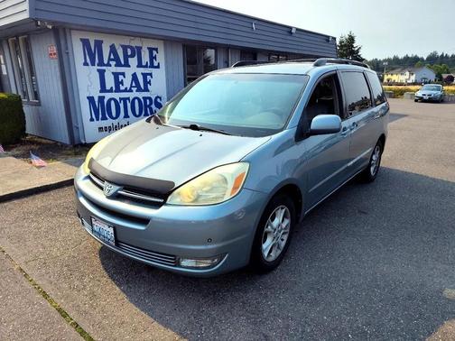 2004 Toyota Sienna XLE