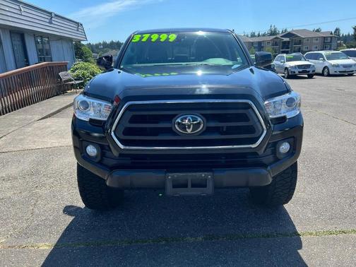 Black 2023 Toyota Tacoma SR5