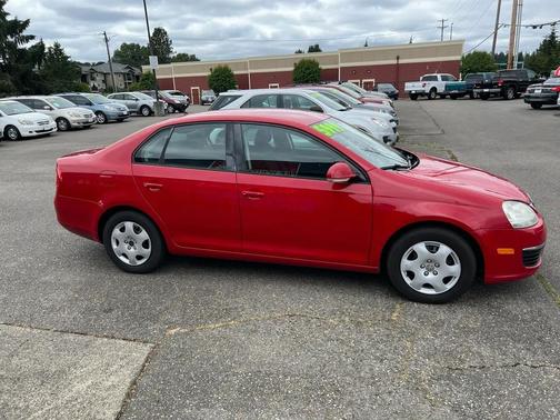 Red 2007 Volkswagen Jetta Base