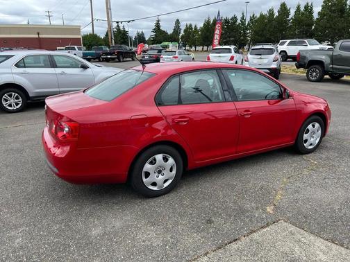 Red 2007 Volkswagen Jetta Base