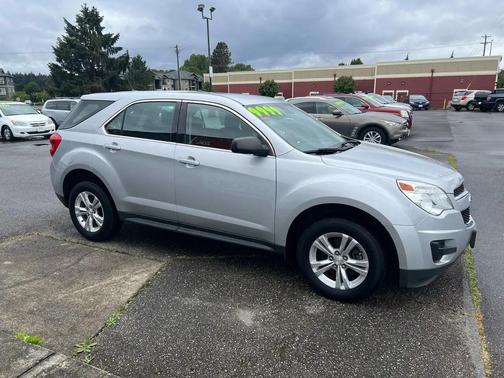 Silver 2014 Chevrolet Equinox LS
