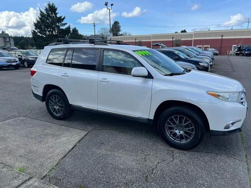 2012 Toyota Highlander Base