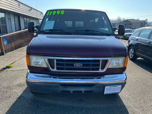 2006 Ford E350 Super Duty XL Wagon