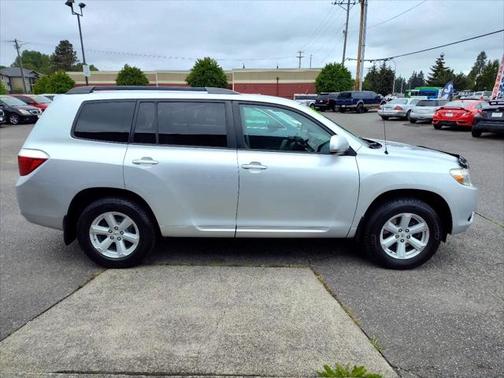 2010 Toyota Highlander SE
