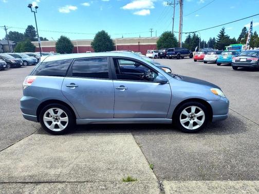2005 Toyota Matrix Base