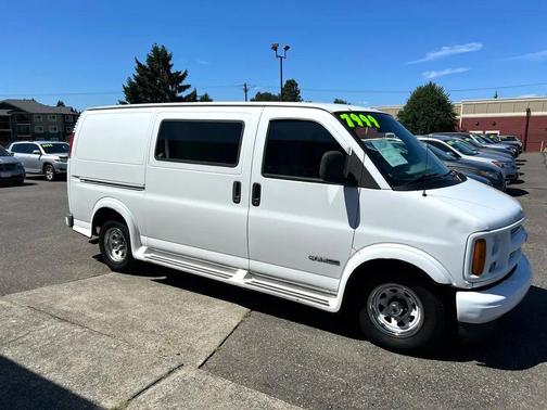 1998 Chevrolet Van G2500