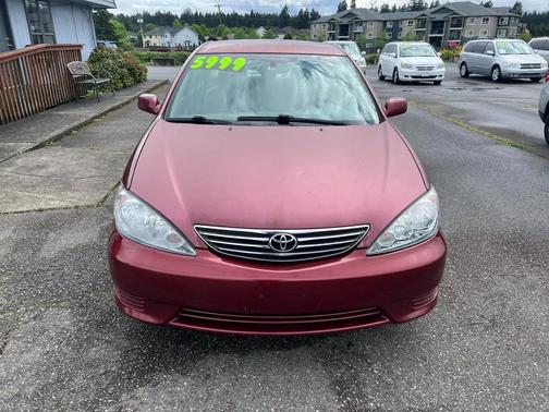 Burgundy 2005 Toyota Camry LE V6