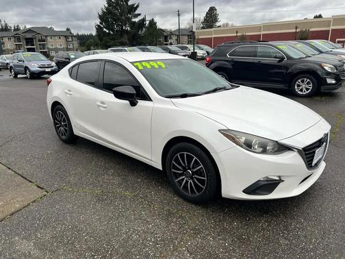 White 2014 Mazda Mazda3 i SV