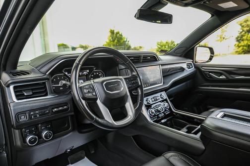 Dark Sky Metallic 2021 GMC Yukon XL Denali