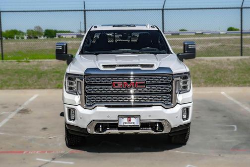 White Frost Tri-Coat 2023 GMC Sierra 2500 Denali
