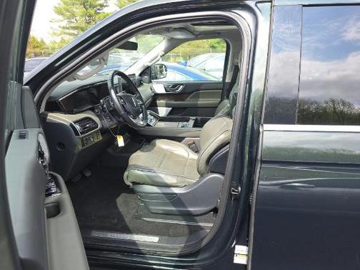 Green Metallic 2024 Lincoln Navigator L Black Label