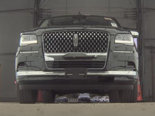 Green Metallic 2024 Lincoln Navigator L Black Label