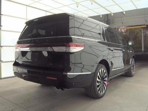 Green Metallic 2024 Lincoln Navigator L Black Label