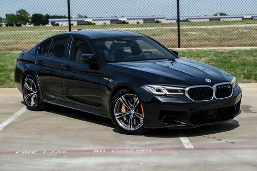 Black Sapphire Metallic 2023 BMW M5 Base