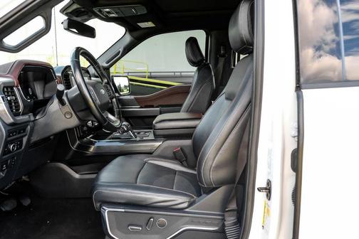 Oxford White 2022 Ford F-150 Lariat