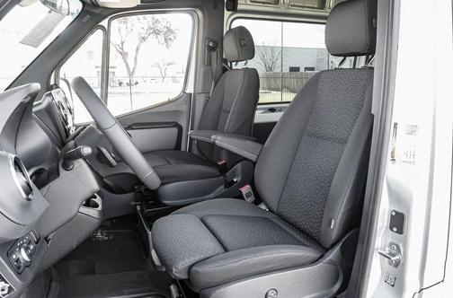 2023 Mercedes-Benz Sprinter 2500 144 WB HIGH ROOF