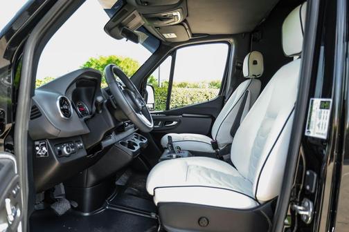 2024 Mercedes-Benz Sprinter 2500 170 WB