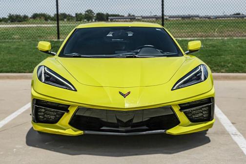 Accelerate Yellow Metallic 2022 Chevrolet Corvette Stingray w/1LT