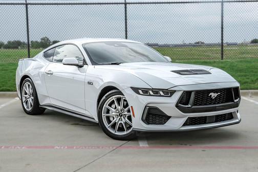 Oxford White 2024 Ford Mustang GT Premium