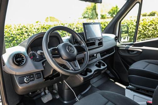 Arctic White 2020 Mercedes-Benz Sprinter 2500 High Roof