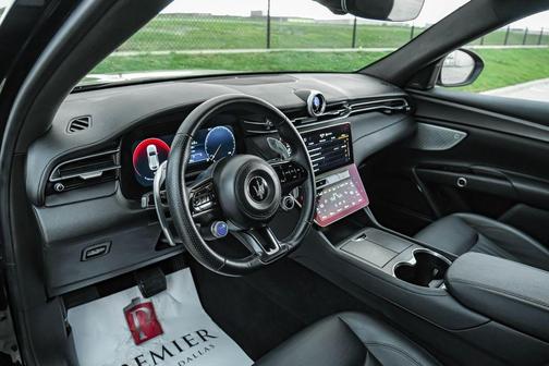 Black 2024 Maserati Grecale GT