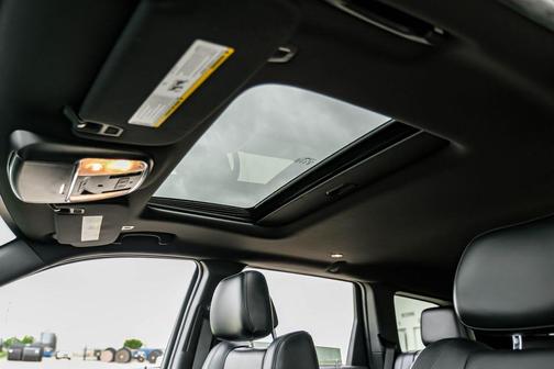 Diamond Black 2019 Jeep Grand Cherokee Altitude