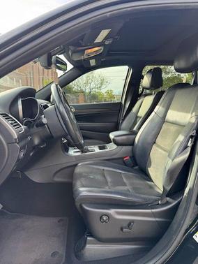 Diamond Black 2019 Jeep Grand Cherokee Altitude