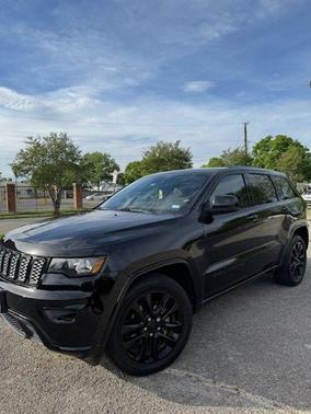 Diamond Black 2019 Jeep Grand Cherokee Altitude