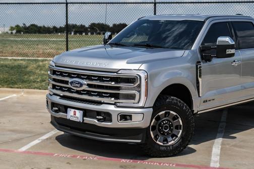 Iconic Silver Metallic 2024 Ford F-250 Platinum