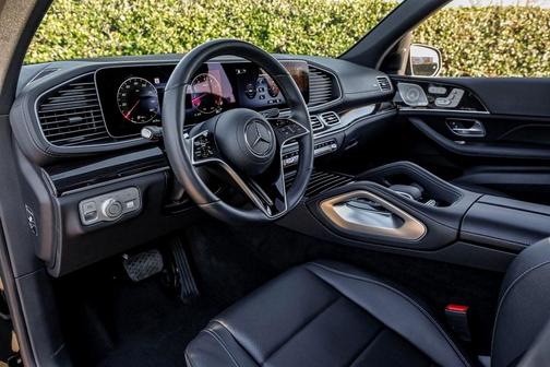 2025 Mercedes-Benz GLS 450 4MATIC
