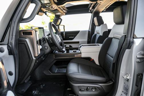 Meteorite Metallic 2025 GMC HUMMER EV Pickup 3X