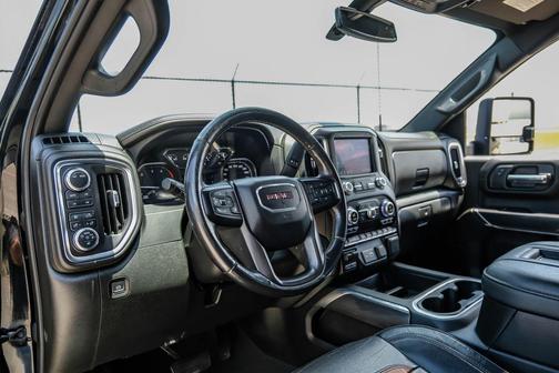 Onyx Black 2022 GMC Sierra 2500 AT4
