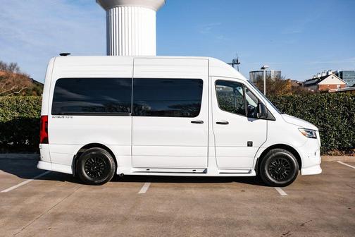White 2025 Mercedes-Benz Sprinter 2500 144 WB