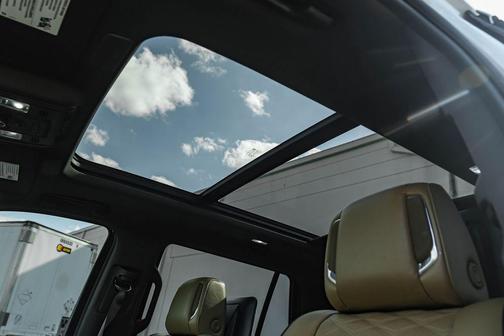 Crystal White Tri-Coat 2021 Cadillac Escalade Premium Luxury