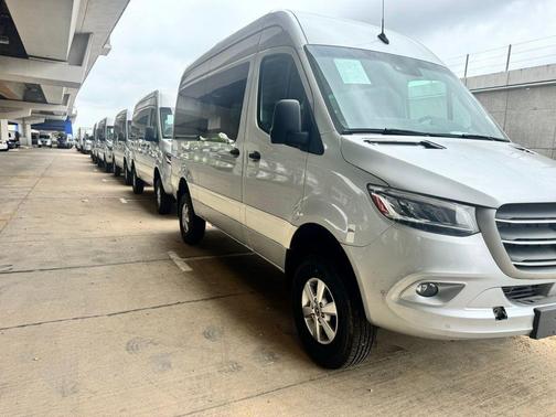 Silver 2022 Mercedes-Benz Sprinter 2500 144 WB