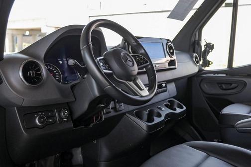 2022 Mercedes-Benz Sprinter 4500 High Roof