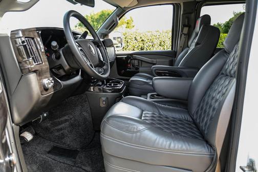 2025 Chevrolet Express 2500 Work Van