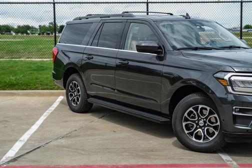 Gray Metallic 2024 Ford Expedition Max XLT