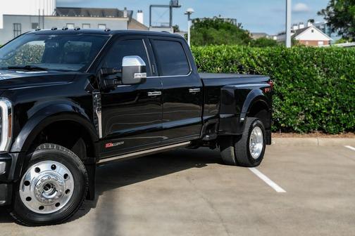 Agate Black Metallic 2024 Ford F-450 Platinum