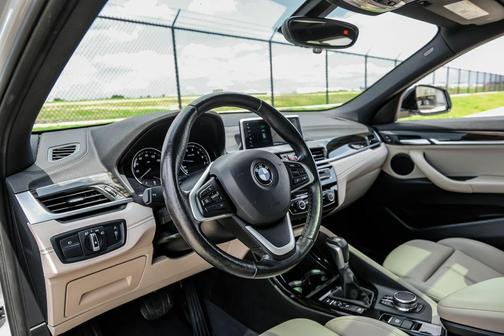 Glacier Silver Metallic 2018 BMW X2 xDrive28i