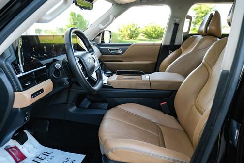 Mineral Black 2025 INFINITI QX80 SENSORY
