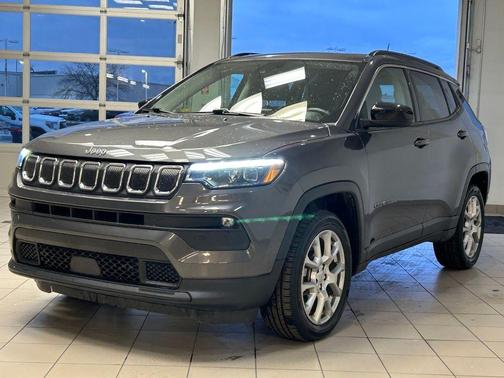 2022 Jeep Compass Latitude Lux