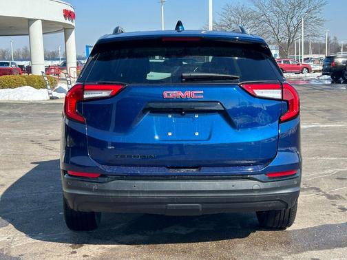2022 GMC Terrain SLT
