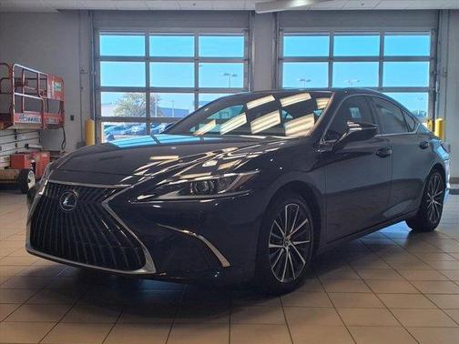 2022 Lexus ES 350 Base