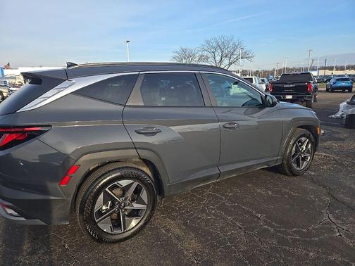 2025 Hyundai TUCSON SEL