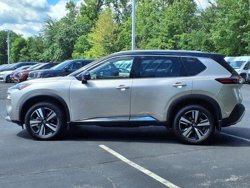 2022 Nissan Rogue Platinum