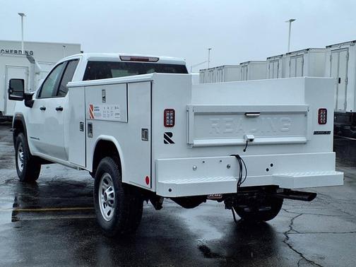 2025 GMC Sierra 3500 Pro